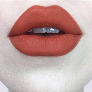 Kat Von D KVD Everlasting liquid lipstick MILAGRO